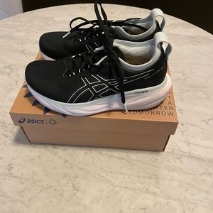 ASICS GEL-Nimbus 25 women’s running shoes